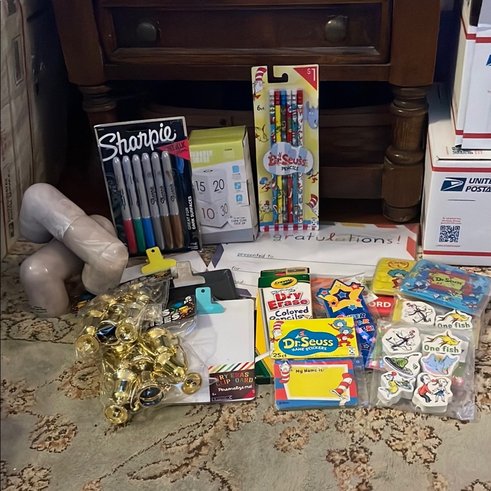 LOT Teacher Supplies! BUNDLE 🍎